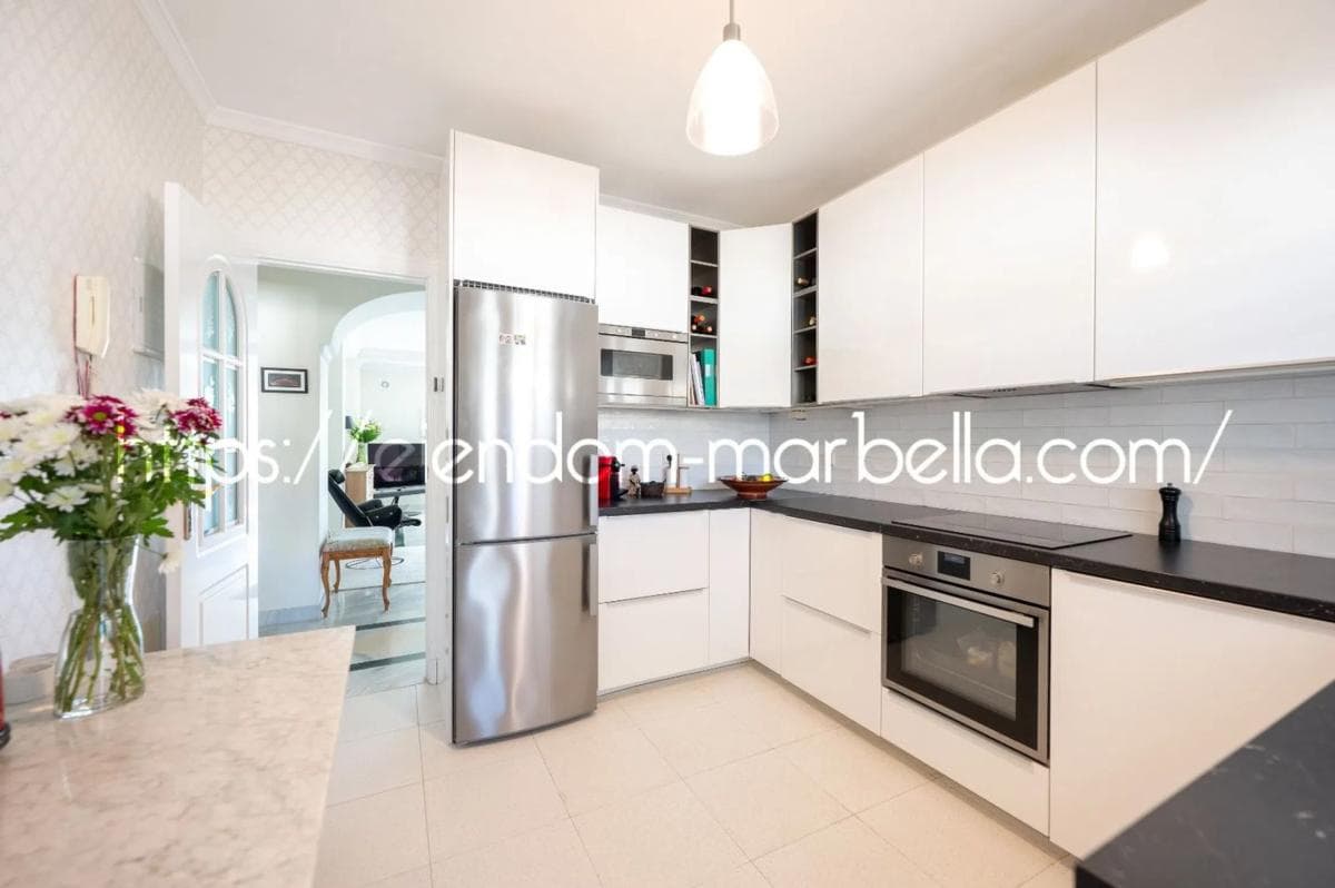 Venta de piso en Barrio Romana Playa, Marbella
photo 2
