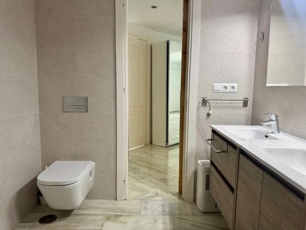 Duplex en venta en Calle Urbanizacion Real de Zaragoza, 13, Marbella thumbnail 2
