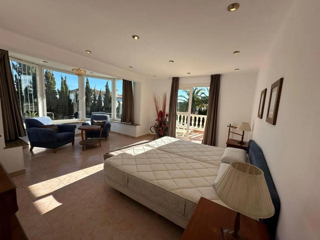 Sprzedaż niezależnego domku jednorodzinnego w Urbanización Marbesa, Marbella photo 5