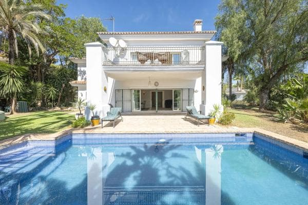 Chalet independiente en venta en Barrio Santa María, Marbella
photo 1