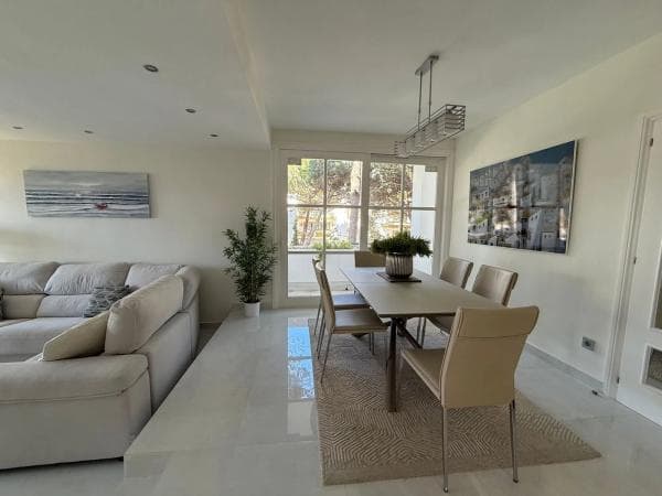 Piso en venta en Vurita, 5, Marbella
photo 1