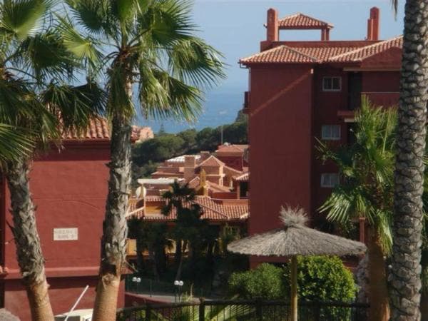 Apartment for sale in Avenida la Reserva de Marbella, Marbella photo 1