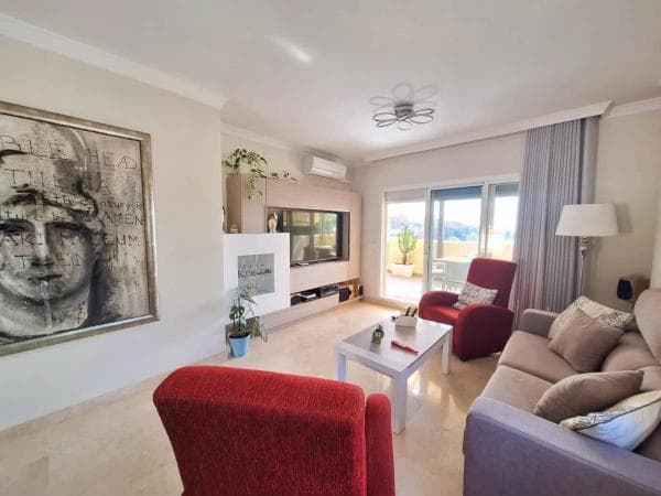 Duplex en venta en Paseo del Golf, 15, Marbella thumbnail 1