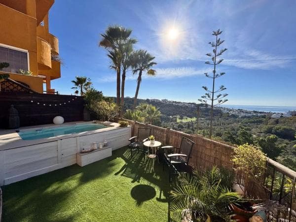 Apartment for sale in Avenida la Reserva de Marbella, 1, Marbella thumbnail 2