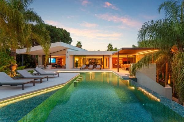 Chalet independiente en venta en Avenida 5, Marbella
thumbnail 2