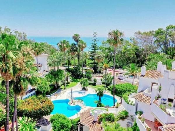 Ático en venta en Urbanizacion Coto Los Dolores, Marbella thumbnail 1