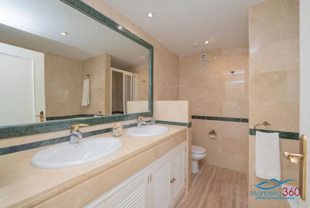 Sale of apartment in Avenida Hacienda Playa, 708, Marbella
photo 4