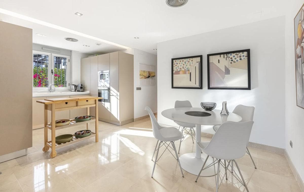 Продажа квартиры на Barrio Santa María, Марбелла
photo 3