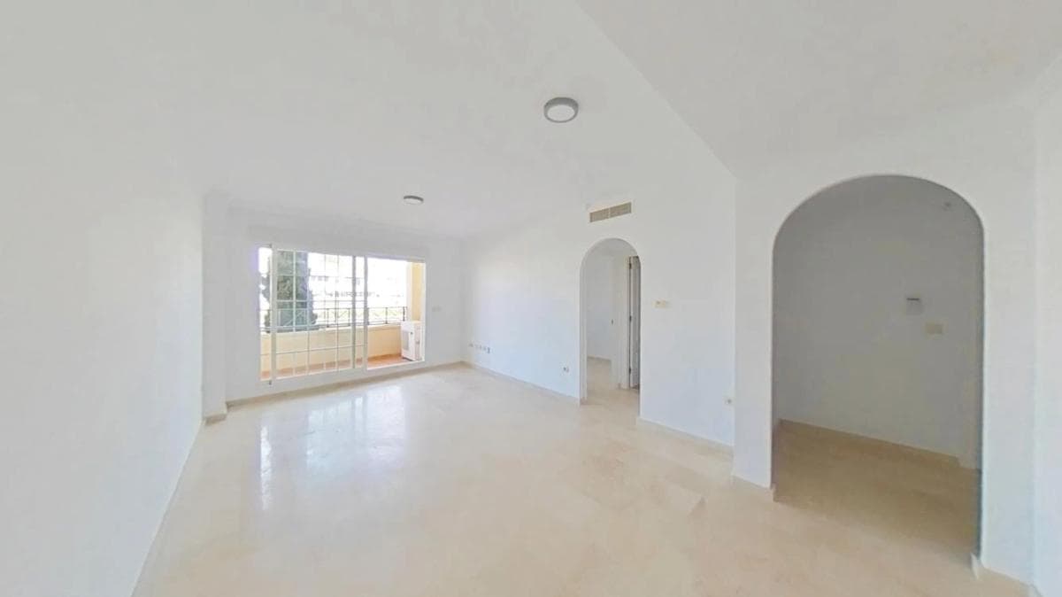 Venta de piso en Barrio Romana Playa, Marbella
photo 3