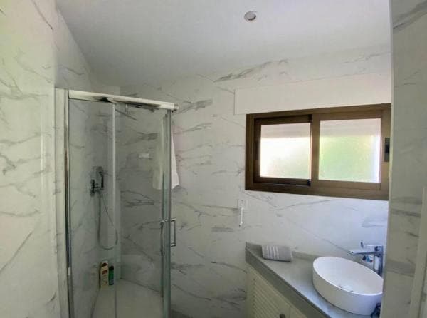Piso en venta en Lugar Urbanizacion Real de Zaragoza, 3, Marbella
thumbnail 1