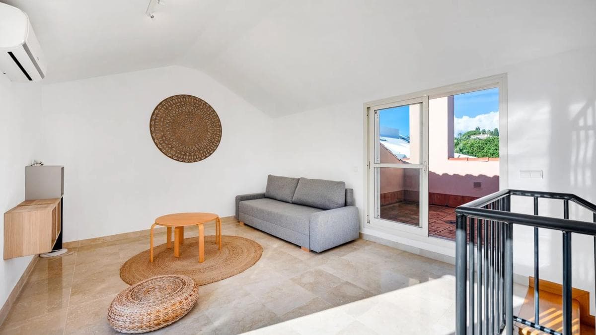 Venta de duplex en CL FAISAN (CARIB PLAYA), Marbella photo 5