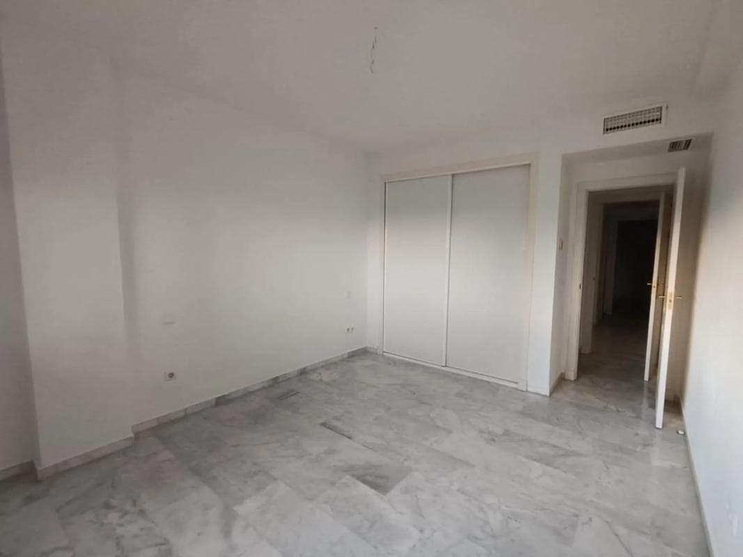 Venta de piso en Barrio Reserva de Marbella, Marbella
photo 5