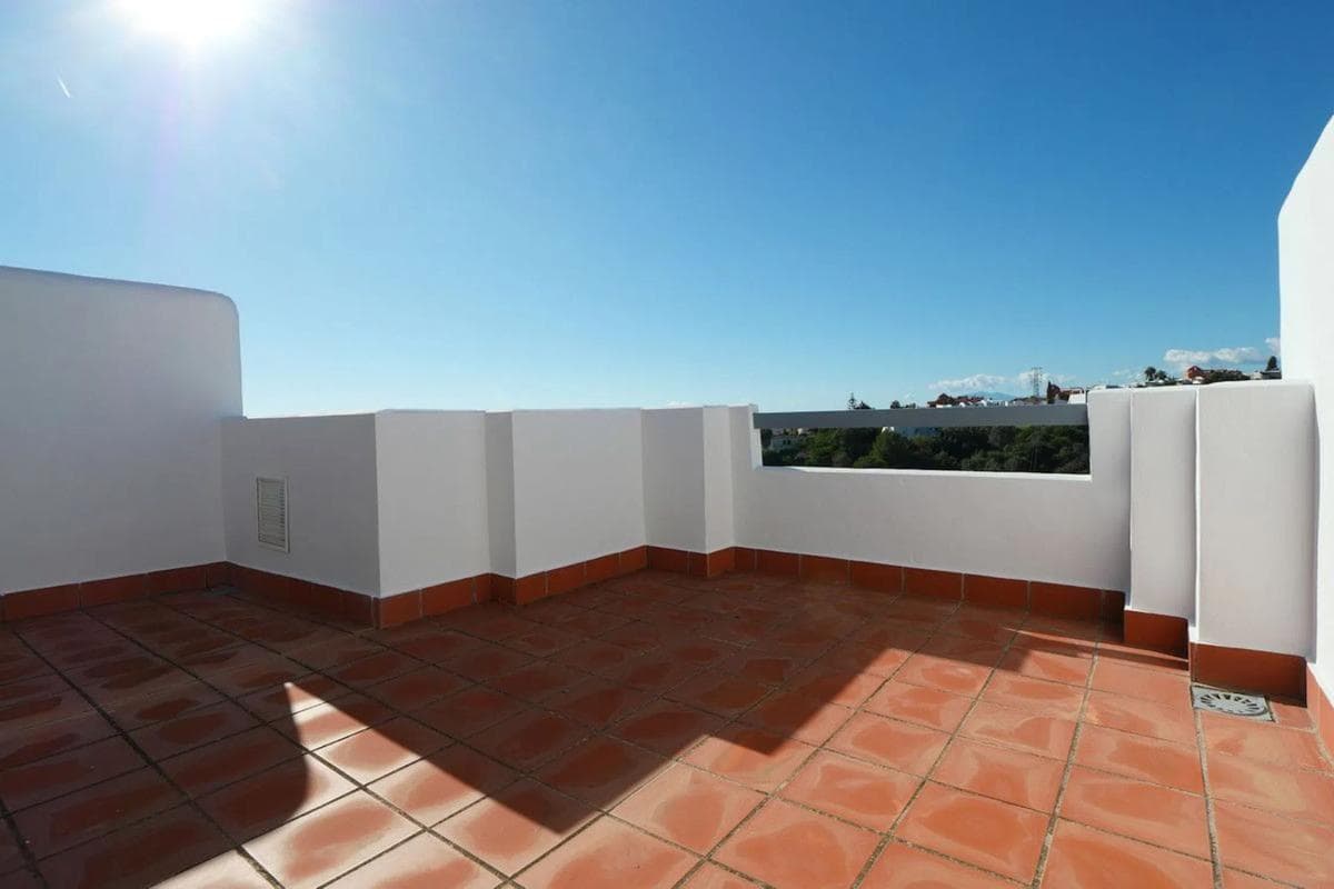 Propiedades en venta y alquiler en España photo 2
