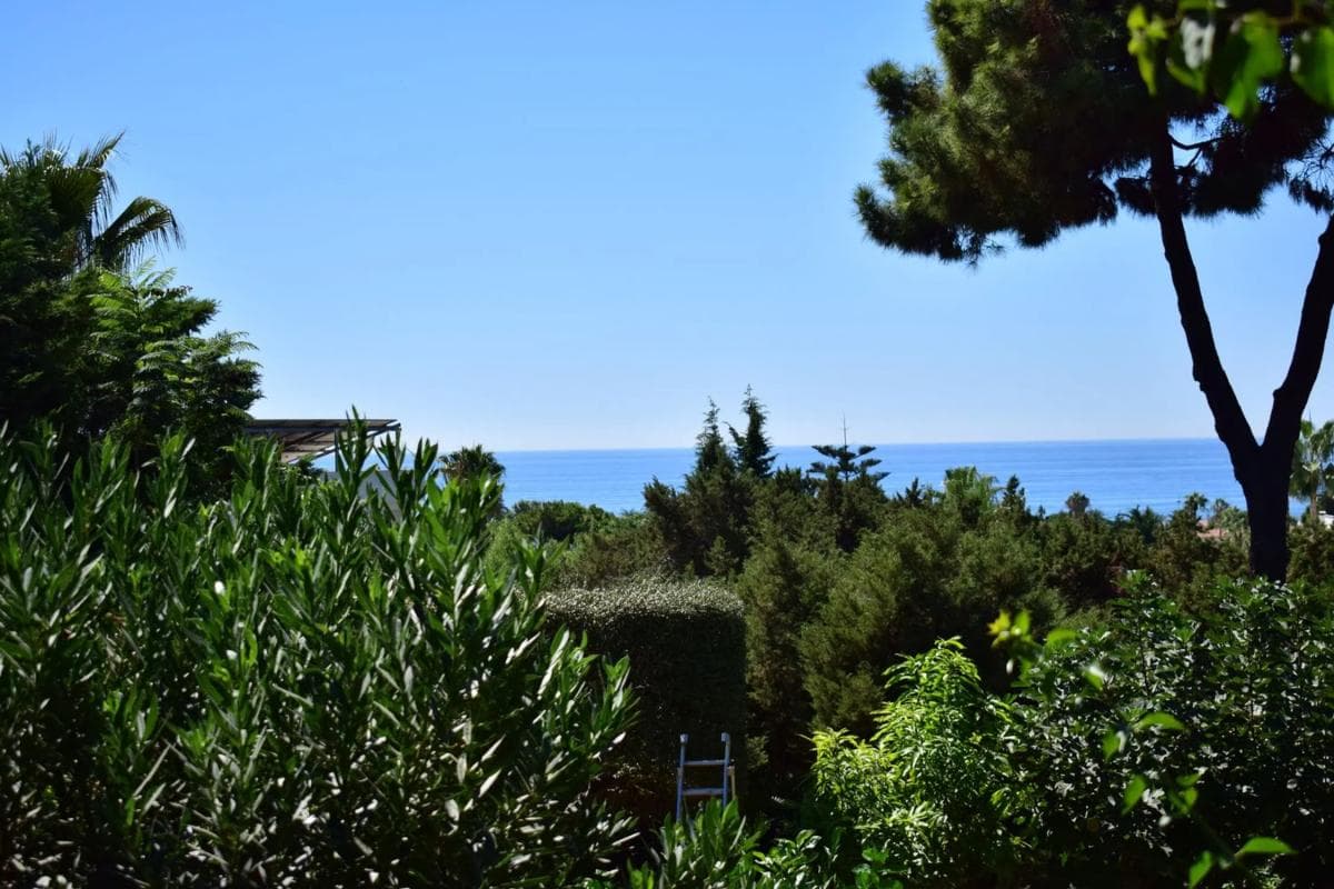 Venta de chalet independiente en Barrio Marbesa, Marbella
photo 3