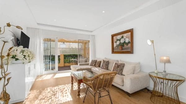 Piso en venta en AV ATOLON DE CORAL-COTO DOLO, Marbella
thumbnail 2