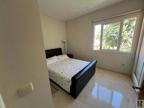 Piso en venta en Barrio Santa María, Marbella
thumbnail 1