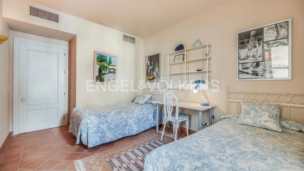 Venta de piso en Avenida del Naviero, Marbella
photo 3