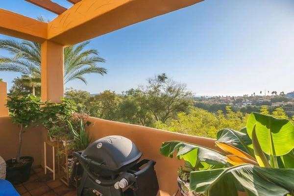 Piso en venta en Calle Lila, Marbella
photo 1