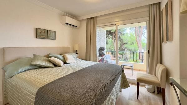 Piso en venta en Barrio Romana Playa, Marbella
photo 1