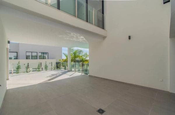 Chalet independiente en venta en Calle Internacional City, Marbella
thumbnail 1