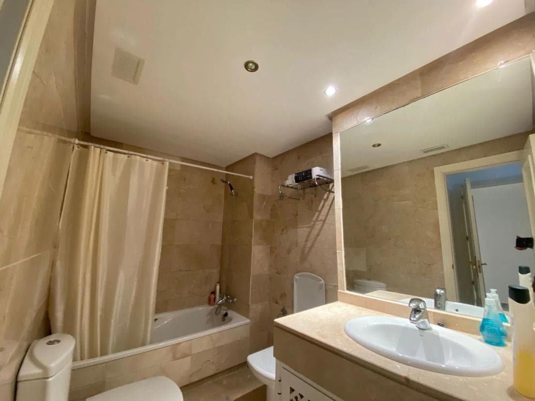 Venta de piso en Avenida Dama de Noche, 10, Marbella
photo 3