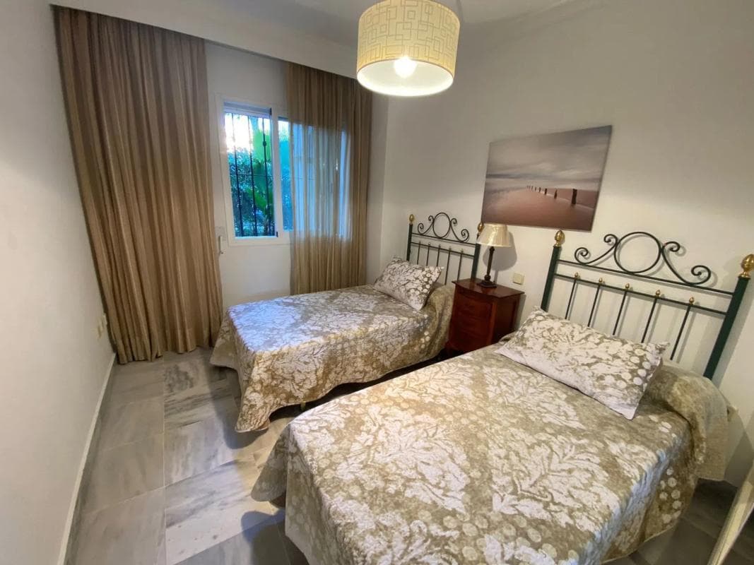 Venta de piso en Avenida Dama de Noche, 10, Marbella
photo 4