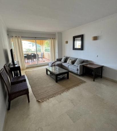 Piso en venta en Calle Hiedra, Marbella
photo 1