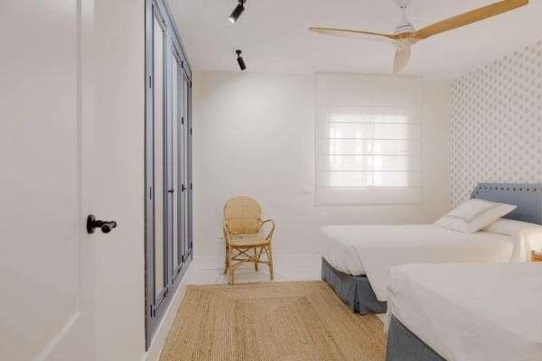 Piso en venta en Conjunto White Pearl Beach, Marbella
thumbnail 1