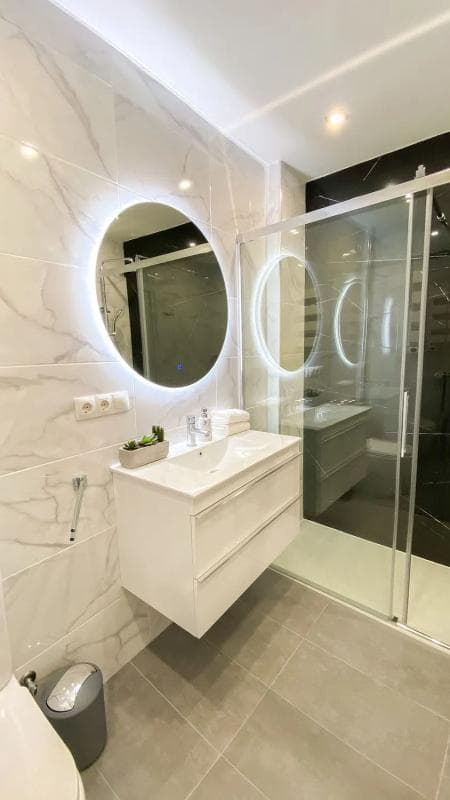 Sale of apartment in Avenida Jardines de las Golondrinas s/n, Marbella
photo 2