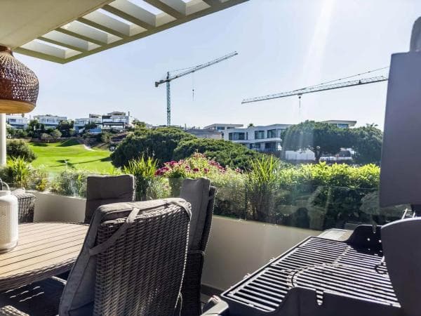 Duplex en venta en AV ACEBOS (LOS) (SAMISOL), Marbella photo 1