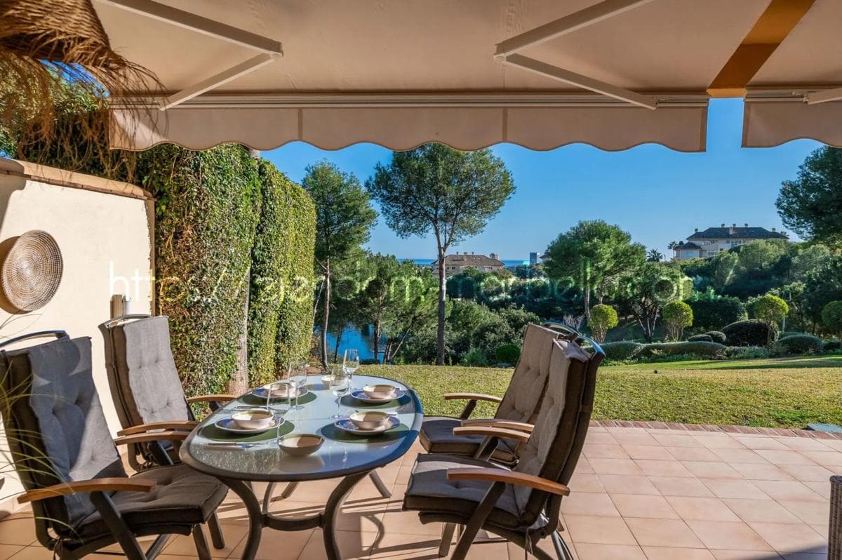 Venta de piso en Avenida Marco Polo, Marbella
photo 3