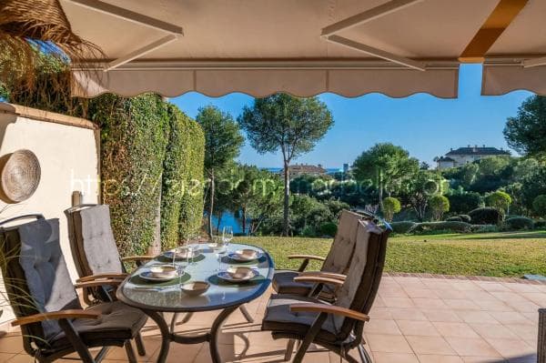 Piso en venta en Avenida Marco Polo, Marbella
thumbnail 2