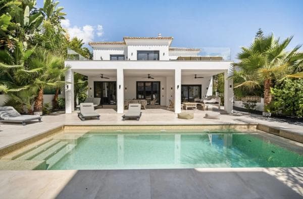 Independent chalet for sale in Barrio Marbesa, Marbella
photo 1