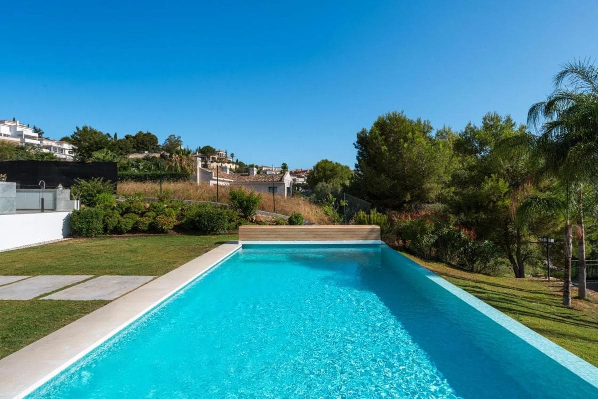 Venta de chalet independiente en Santa Maria Golf, Marbella
photo 2