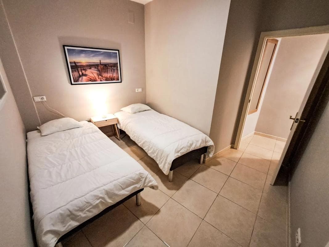 Venta de piso en AV CARTAGENA-UR MARBESA, Marbella
photo 3