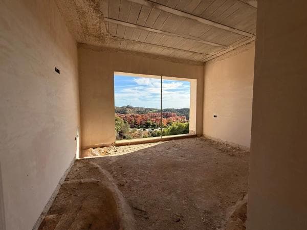 Independent chalet for sale in Avenida Dos, Marbella
photo 1