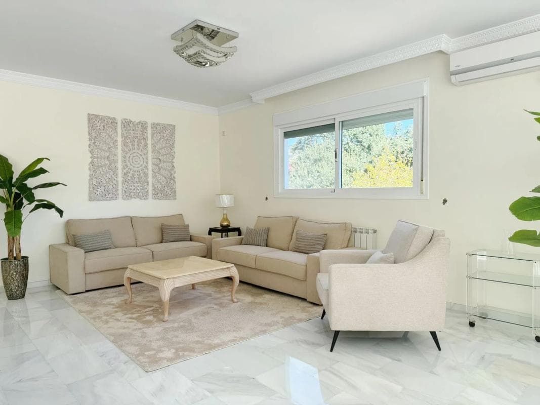Sale of independent chalet in PS GOLF (DEL) (STA M GOLF), Marbella
photo 3