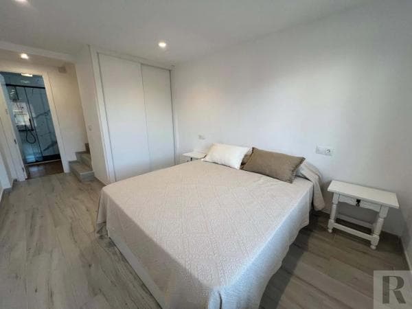 Duplex en venta en Barrio Cabopino-Artola, Marbella photo 1