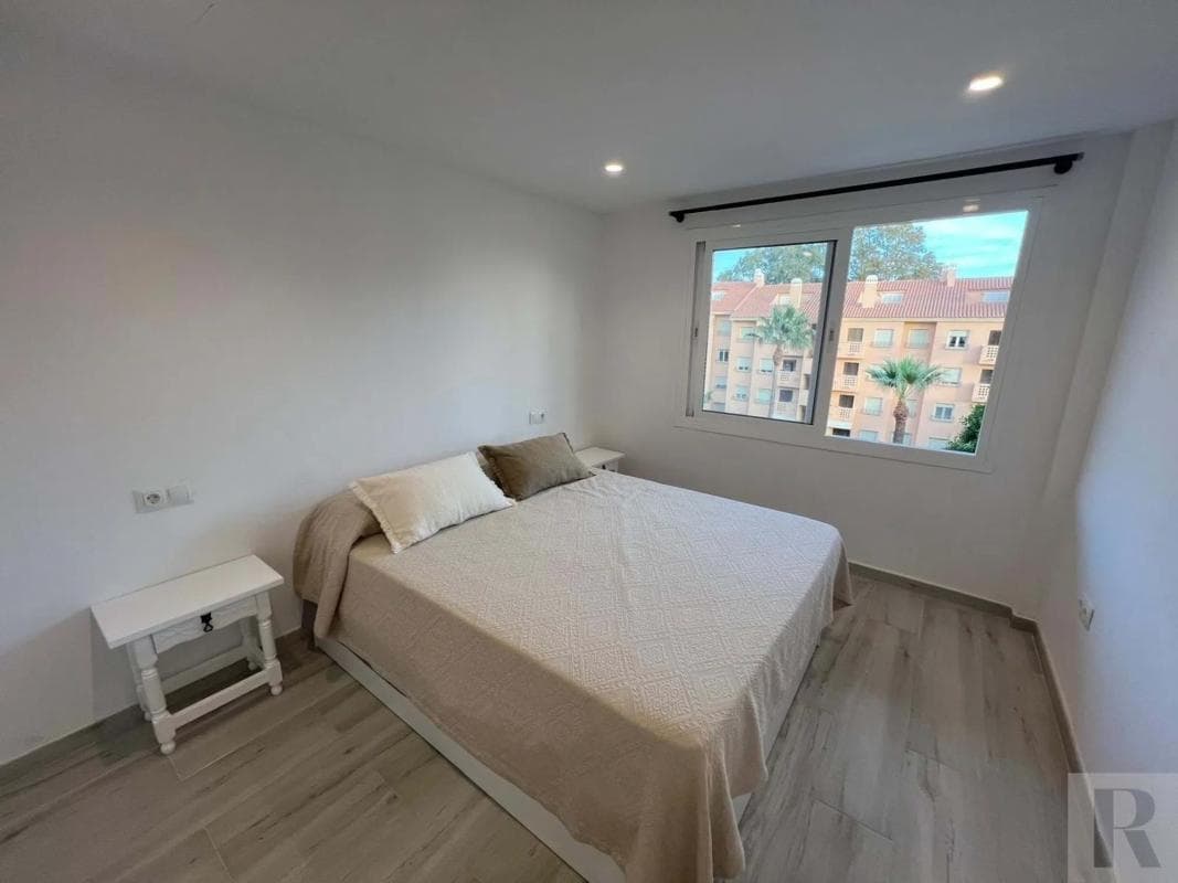 Venta de duplex en Barrio Cabopino-Artola, Marbella photo 5