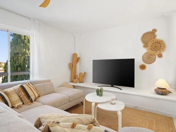 Duplex en venta en AV CASARABONELA-RESERVA MARB s/n, Marbella thumbnail 1