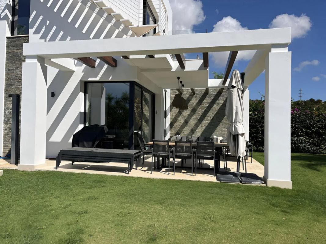Properties for sale and rent in Spain photo 5