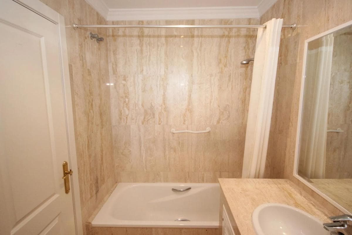 Venta de piso en Paseo de Dinamarca s/n, Marbella
photo 5
