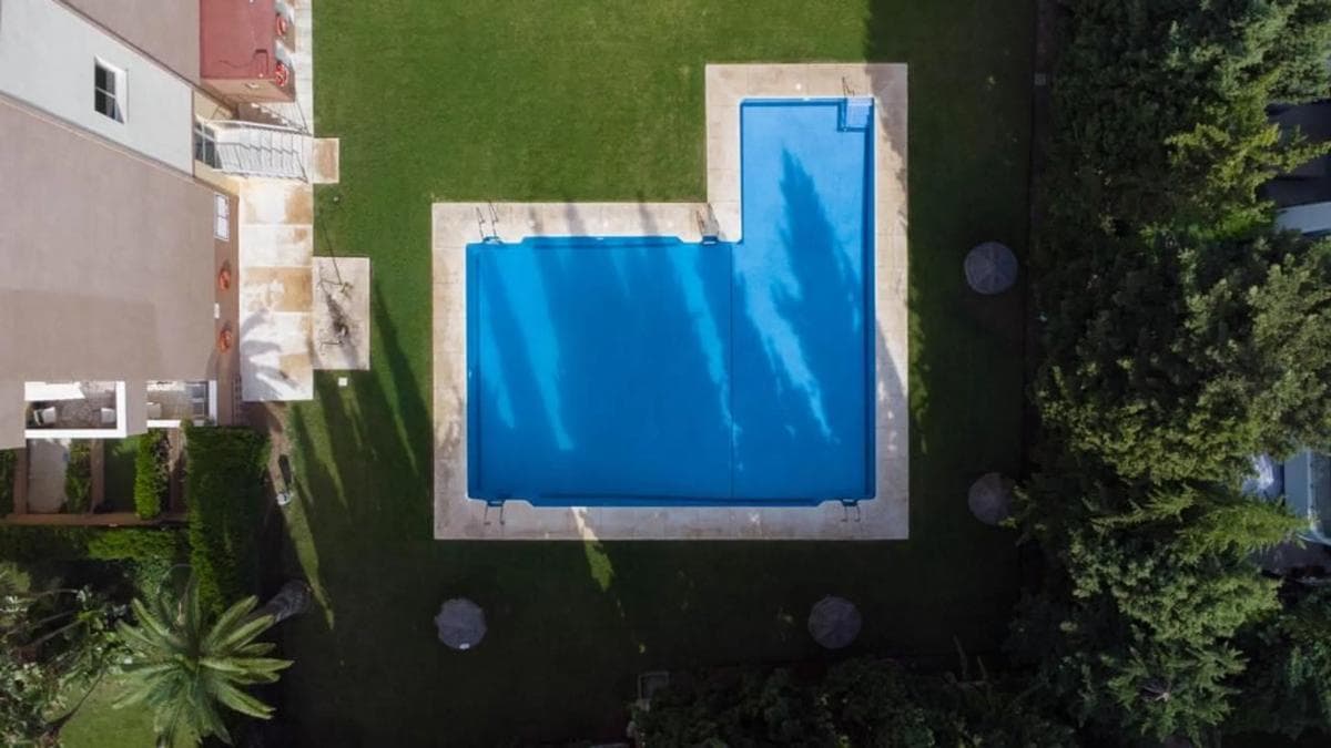 Venta de duplex en CL FAISAN (CARIB PLAYA), Marbella photo 2