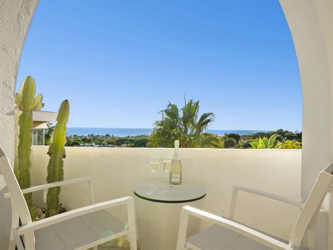 Venta de duplex en Avenida Casarabonela s/n, Marbella photo 2