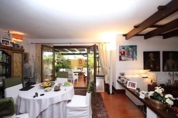 Independent chalet for sale in PS SUIZA DE (CERRO MEZCLADO), Marbella
photo 1