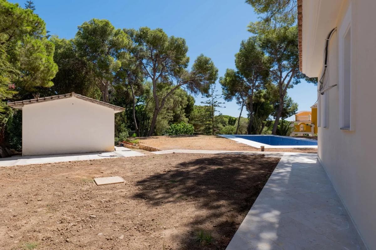 Venta de chalet independiente en AV 1-UR HACIENDA LAS CHAPAS, 189, Marbella
photo 4