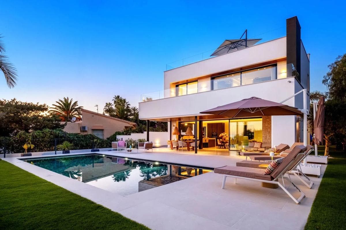 Venta de piso en Avenida Navarra, 132, Marbella
photo 3