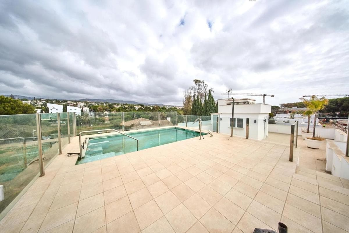 Venta de chalet independiente en Calle Orotava, Marbella
photo 5
