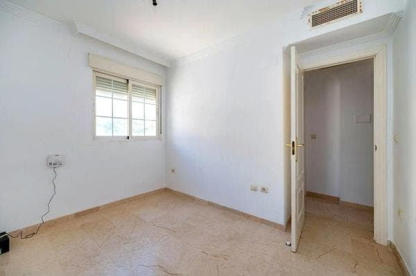 Duplex en venta en Carril del Relojero, Marbella thumbnail 2