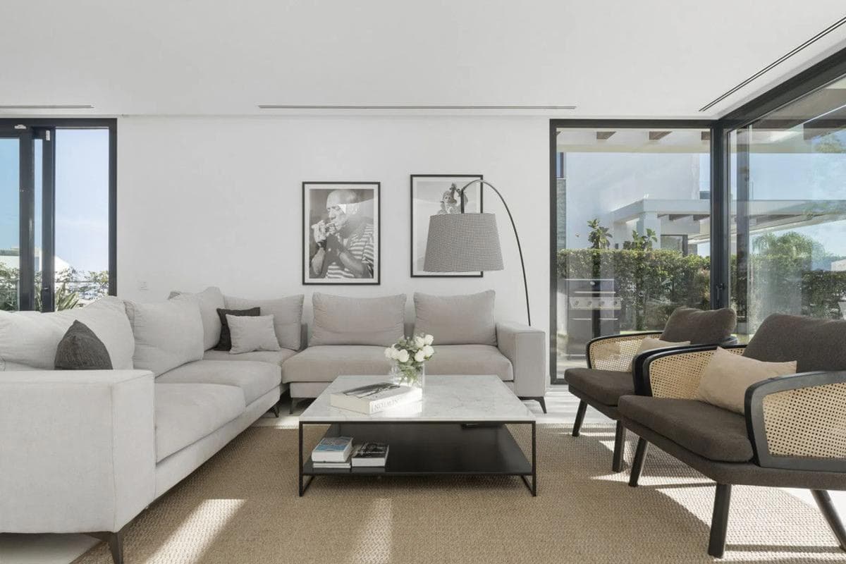 Properties for sale and rent in Spain photo 2
